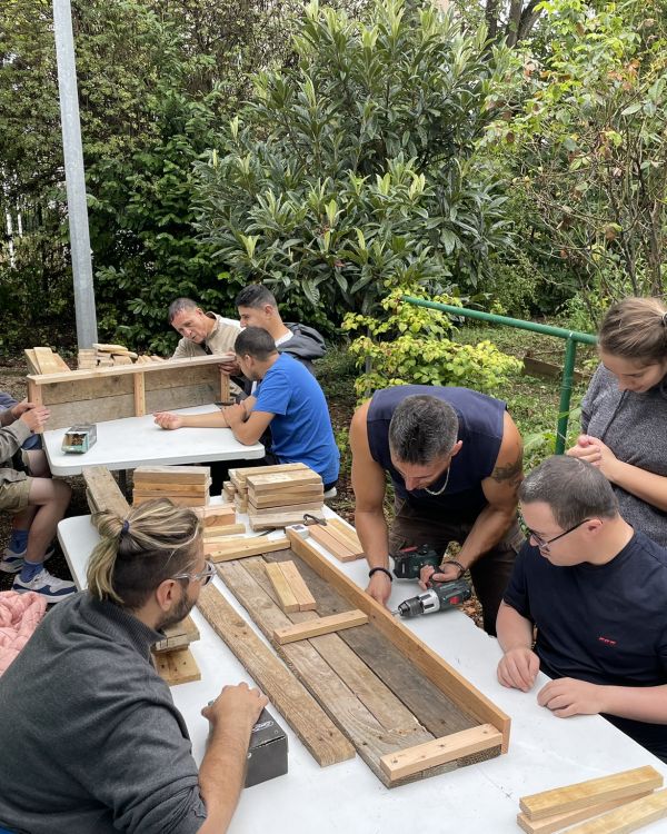 Chantier participatif : ateliers bricolage et peinture
